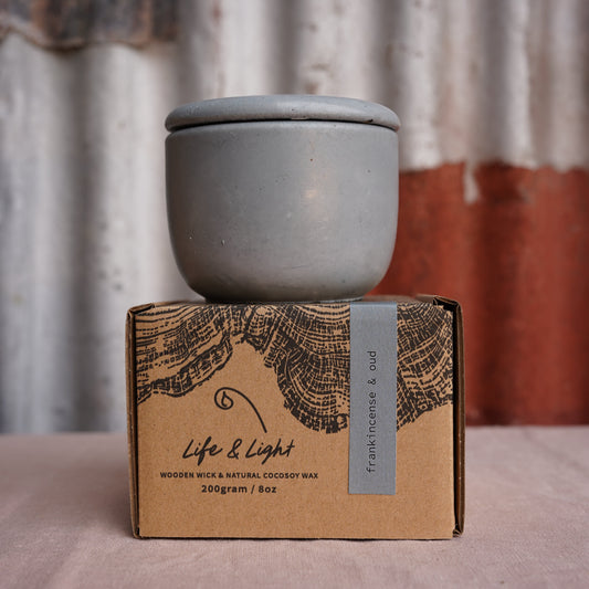 FRANKINCENSE & OUD 200g Candle