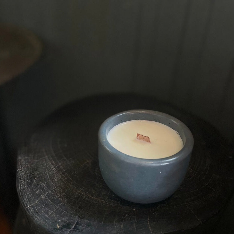 Frankincense and Oud 100g Candle